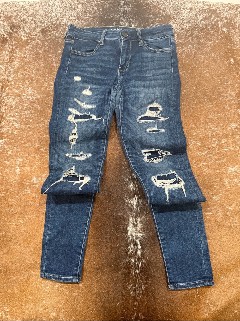 American Eagle Super Stretch Distressed Skinny Jeans Size 4 Regular